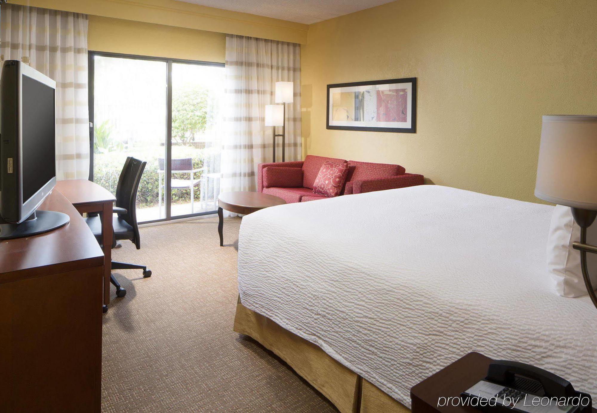 Courtyard Tampa Westshore/Airport Exterior foto